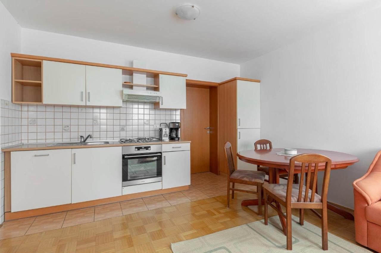 Apartma Ana Preserje  المظهر الخارجي الصورة